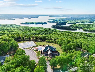 Priced Below Appraised Value.Welcome to luxury waterfront living - photo 47