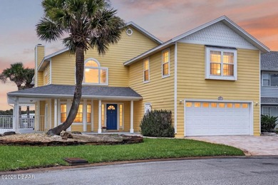 Experience the ultimate in coastal living in this stunning - photo 4