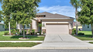 Waterfront Living in River Oaks! Outstanding curb appeal, and a - photo 3