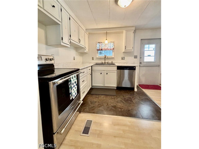 ADORABLE 2-BED, 2-BATH HOME IN 55+ FOREST PARK WHERE YOU OWN THE - photo 8