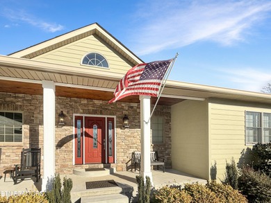 Stunning 2018 lakefront retreat with private dock, luxury