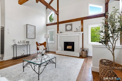 Welcome to 136 Goose Hill Rd. This home has been tastefully - photo 11
