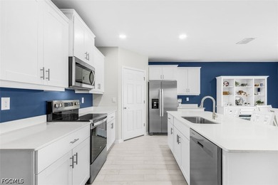 Built in 2025, this upgraded lakefront Cali floor plan offers 4 - photo 6