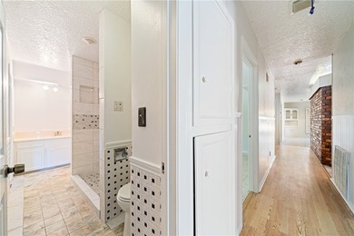 Don't miss this! Charming 3/2 home on a large corner lot, 2 - photo 21