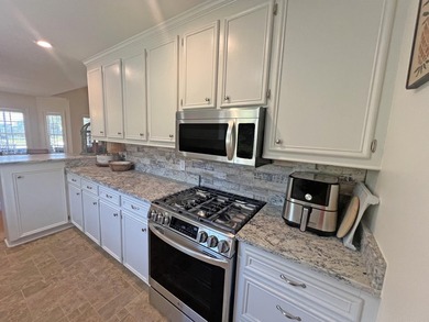 Experience stunning views of Lake Marion from the moment you - photo 24