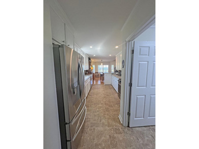 Experience stunning views of Lake Marion from the moment you - photo 25