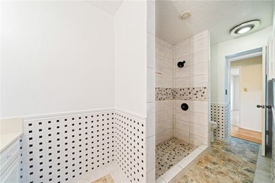 Don't miss this! Charming 3/2 home on a large corner lot, 2 - photo 26
