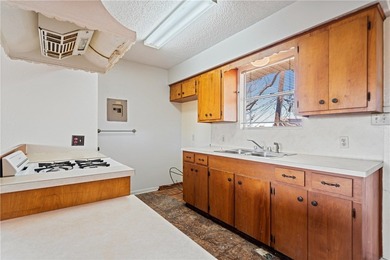 Don't miss this! Charming 3/2 home on a large corner lot, 2 - photo 32
