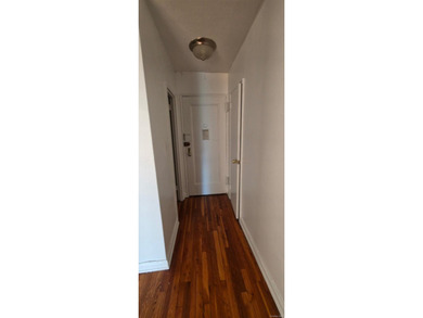 LOVELY SPACIOUS STUDIO, ELEVATOR, LAUNDRY ROOM, LIVE IN SUPER - photo 5