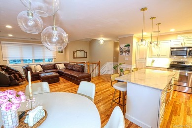 Welcome to your dream home! Nestled on a quiet court with no - photo 7