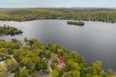 Lakeside Beauty in Highland Lakes. This beautiful lake-style - photo 2