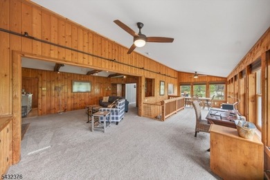 Lakeside Beauty in Highland Lakes. This beautiful lake-style - photo 6