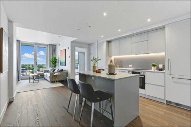  Condo For Sale in Montréal (Ville-Marie) 