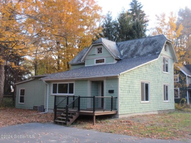 Lake Home Sale Pending in Round Lake, New York