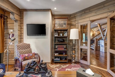 Perched atop Park Meadows in the prestigious enclave of - photo 22