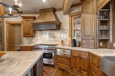 Perched atop Park Meadows in the prestigious enclave of - photo 30