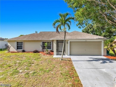 Welcome home to this well maintained 3 bedroom, 2 bath home - photo 1