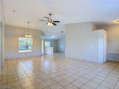 Welcome home to this well maintained 3 bedroom, 2 bath home - photo 9