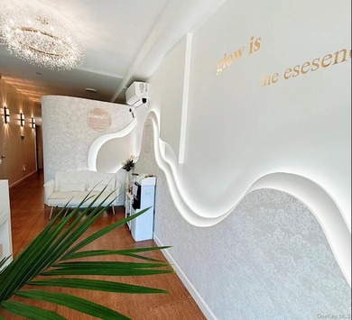 Exceptional mixed-use investment opportunity! Built in 2016 - photo 8