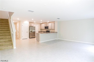 This 1,286-square-foot townhouse at 6340 Brant Bay Blvd #104 was - photo 4