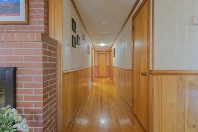 Classic craftsmanship, GLEAMING WOOD FLOORS, thoughtful features - photo 11