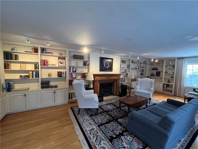 Welcome to this gracious 4 bedroom, 4.5 bath, Center Hall brick - photo 14