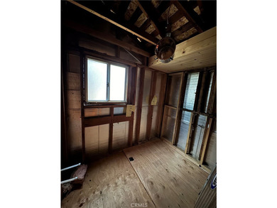 Extensively renovated 2-bedroom Moonridge cabin situated on two - photo 15