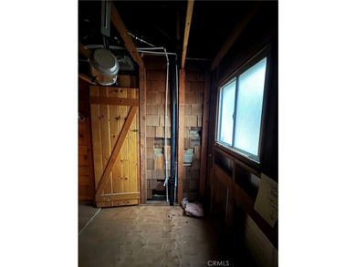 Extensively renovated 2-bedroom Moonridge cabin situated on two - photo 17