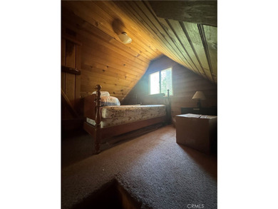 Extensively renovated 2-bedroom Moonridge cabin situated on two - photo 22