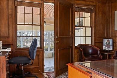 Welcome to this gracious 4 bedroom, 4.5 bath, Center Hall brick - photo 23