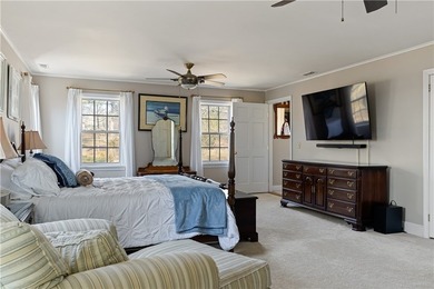 Welcome to this gracious 4 bedroom, 4.5 bath, Center Hall brick - photo 27