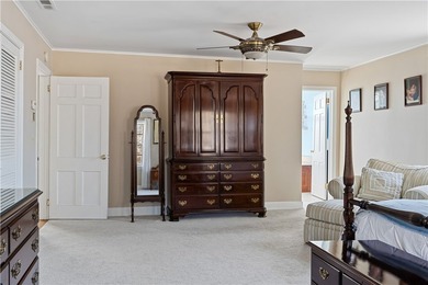 Welcome to this gracious 4 bedroom, 4.5 bath, Center Hall brick - photo 28