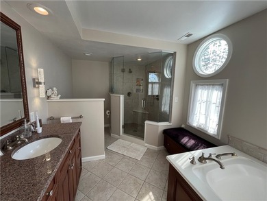 Welcome to this gracious 4 bedroom, 4.5 bath, Center Hall brick - photo 30