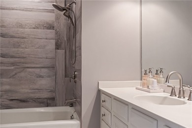 Welcome to this gracious 4 bedroom, 4.5 bath, Center Hall brick - photo 34