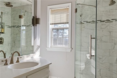 Welcome to this gracious 4 bedroom, 4.5 bath, Center Hall brick - photo 37