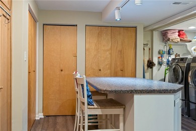 Welcome to this gracious 4 bedroom, 4.5 bath, Center Hall brick - photo 40
