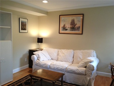 Welcome to this gracious 4 bedroom, 4.5 bath, Center Hall brick - photo 42