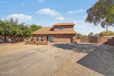 Welcome to this wonderful two-story home that combines comfort - photo 3