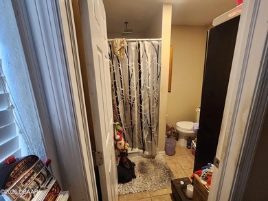Short Sale. Short Sale Opportunity! Charming 3-bedroom, 2-bath - photo 3