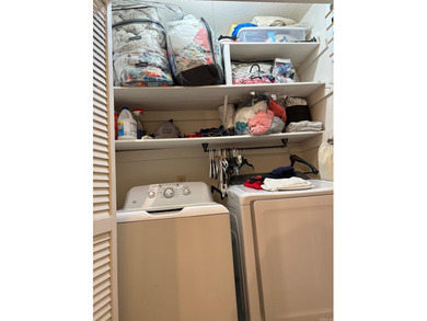 Great updated home in the lovely city of Fairfield Bay.  Greers