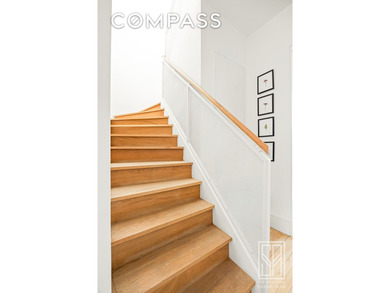Want drama, light, and space? Do not miss this renovated - photo 21