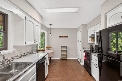 Additional listing photo 1