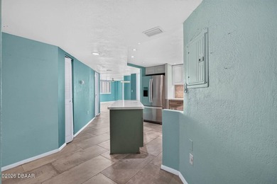 Welcome to your own slice of coastal paradise at Bayshore Bath & - photo 3