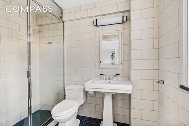 A Rare One-Bedroom Overlooking Gramercy Park with Private Park - photo 4