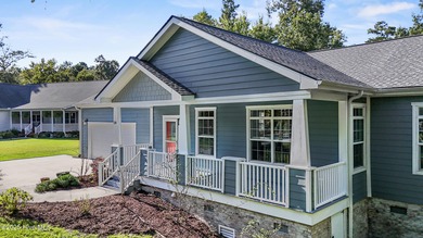 *Owner open to lease-to-own agreement* Don't miss this beautiful - photo 4