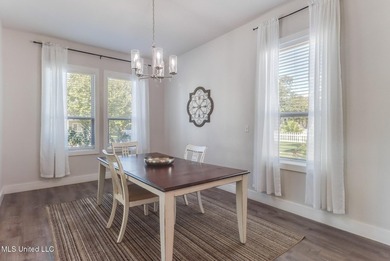 Gorgeous, Trendy Beachside Home - Built in 2021. Turnkey - photo 10