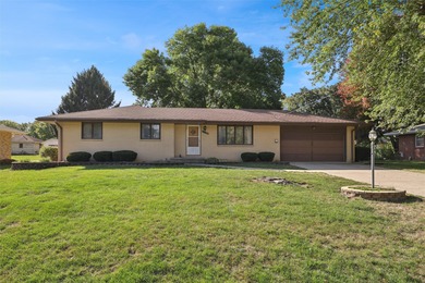 Saylorville Lake Home For Sale in Des Moines Iowa