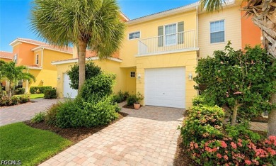 Welcome home! This 2 bedroom, 2.5 bathroom, townhome in Sail - photo 2