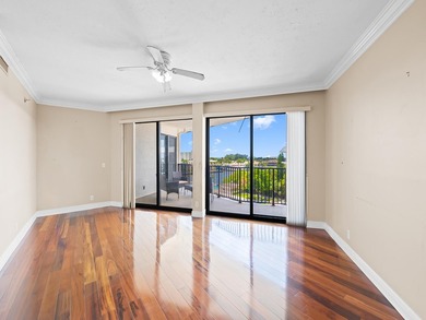 Discover this exceptional penthouse residence offering downtown - photo 3