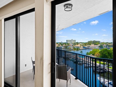 Discover this exceptional penthouse residence offering downtown - photo 4